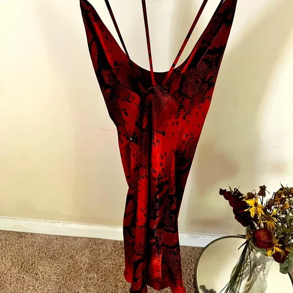 A satin mini dress - Picture 2 of 2